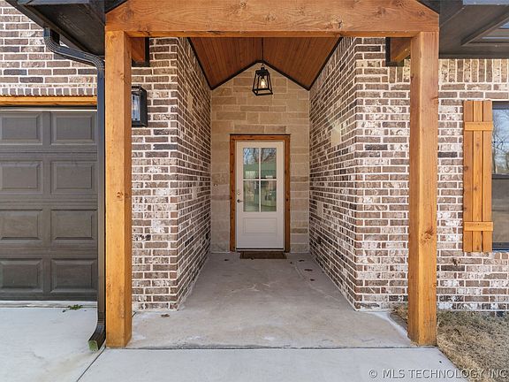 4th image of 205 Lindsey Ave