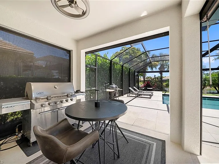 7052 Live Oak Dr — Photo 33