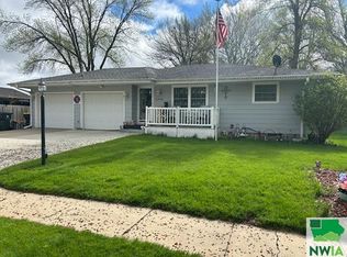 2906 S Olive St, Sioux City, IA 51106