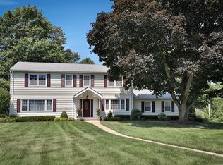 49 Colonial Dr, Shrewsbury, NJ