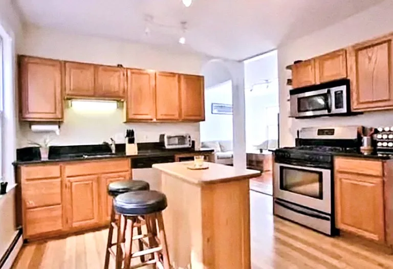 46 Middle St #1 — Photo 4