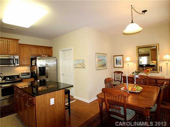 3rd image of 2251 Hartwell Ln
