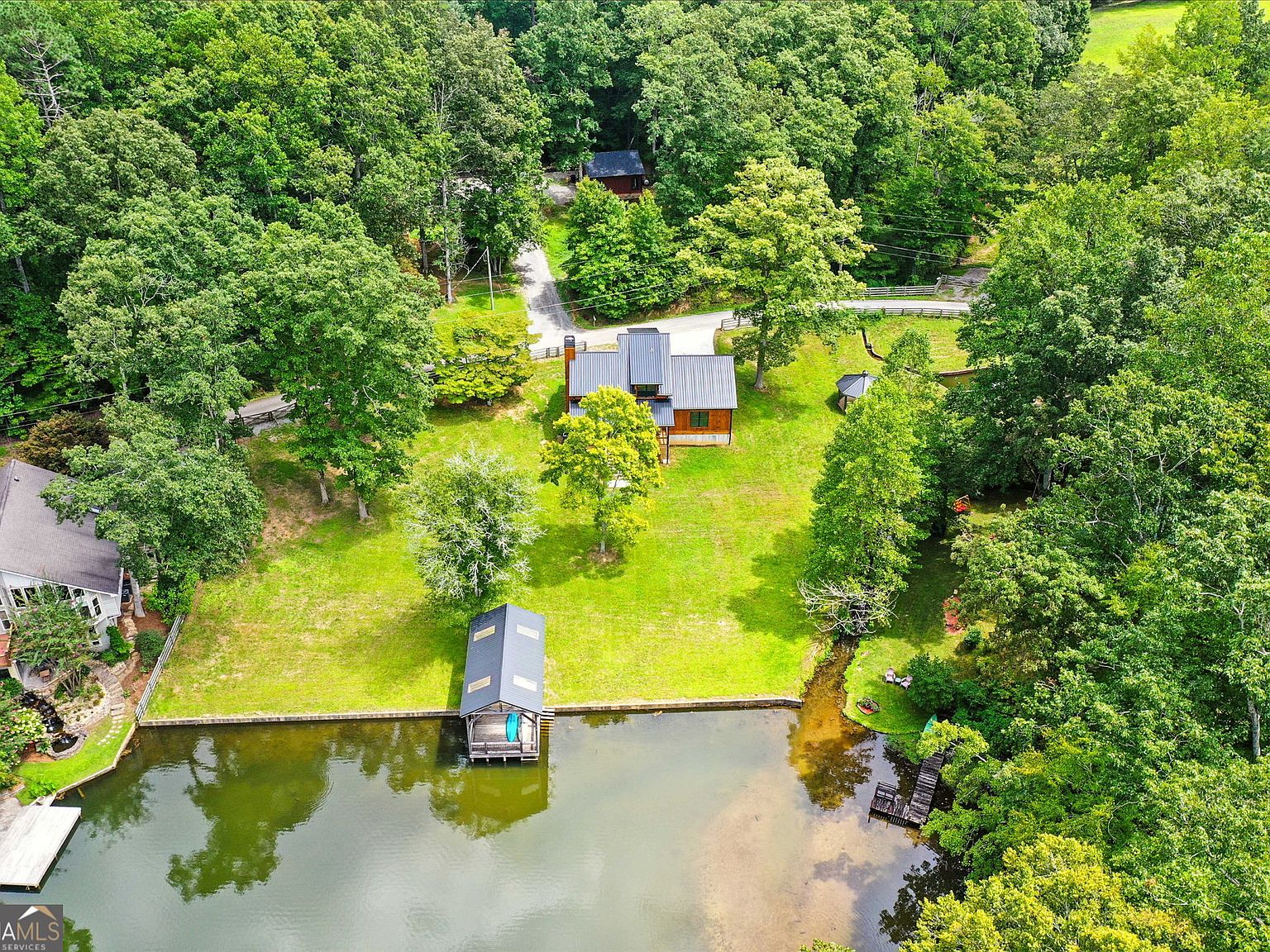 OLD MOUNTAIN × GO OUT MIYABI RICH 579 Twin Mountain Lake Cir, Talking Rock, GA 30175 | MLS #10591713