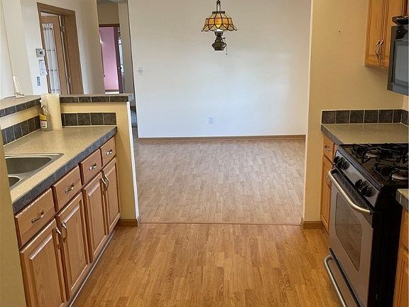 2nd image of 9904 Newmarket Ave