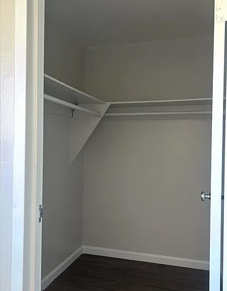 901 Martin Cir #10 — Photo 7