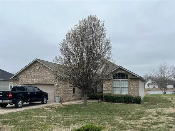 114 Johns Ct, Frontenac, KS 66763