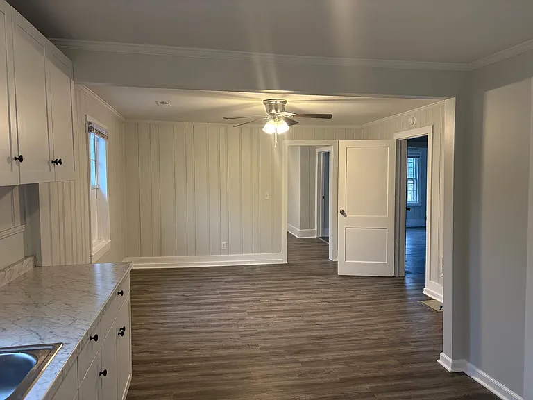4085 Porter St — Photo 8