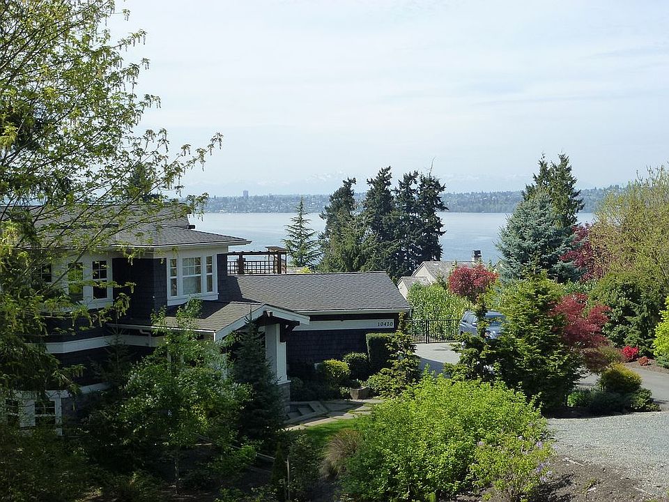 1st image of 10420 NE 47th Pl