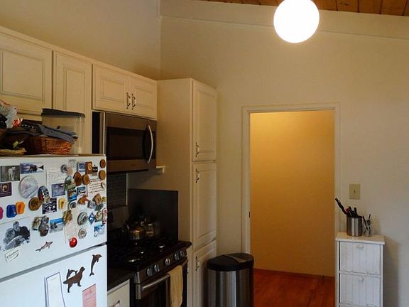 5th image of 275 Larita Dr