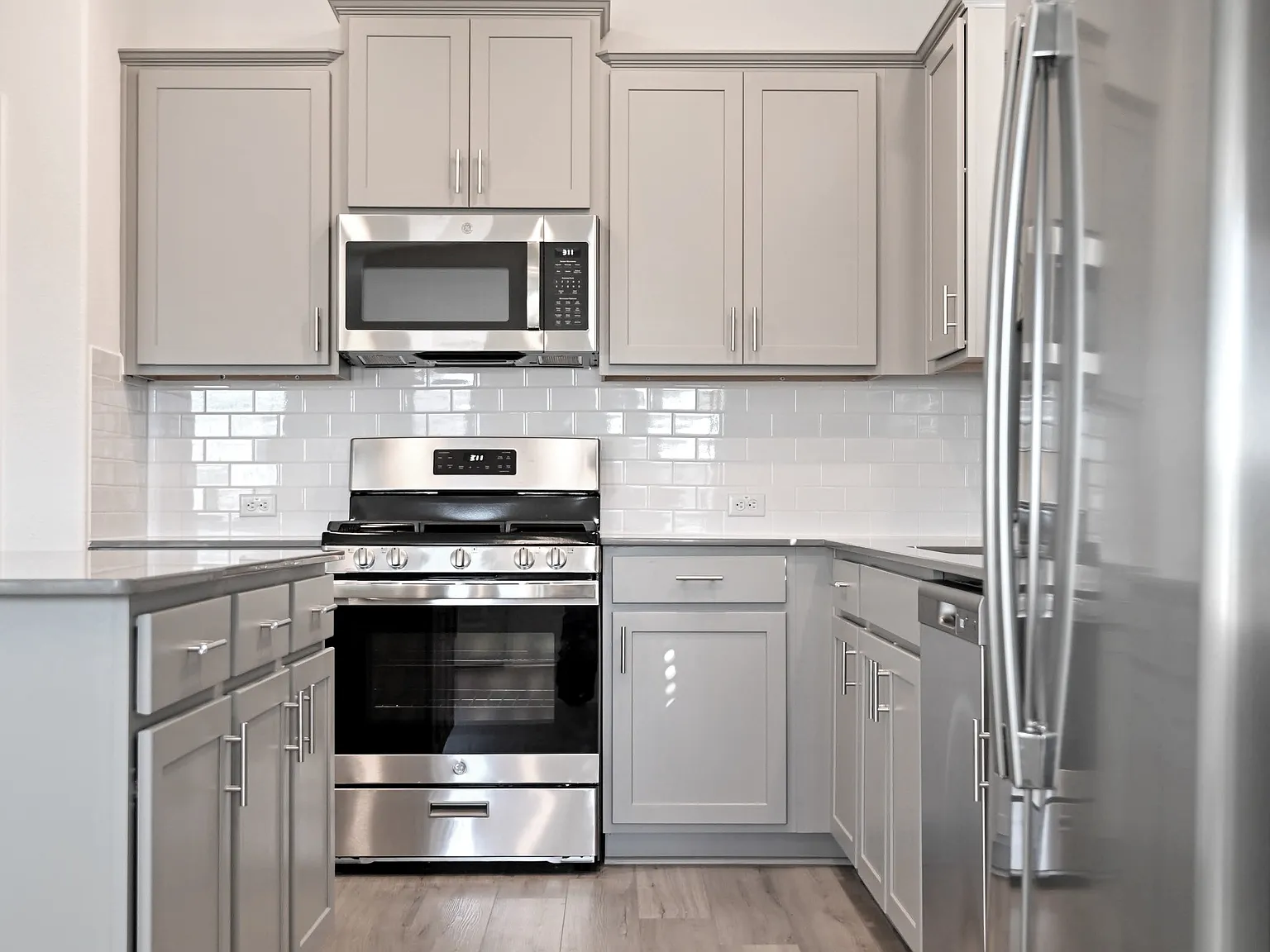 4 bed, 2.0 bath, 1938 sqft, $2,150 — Photo 4