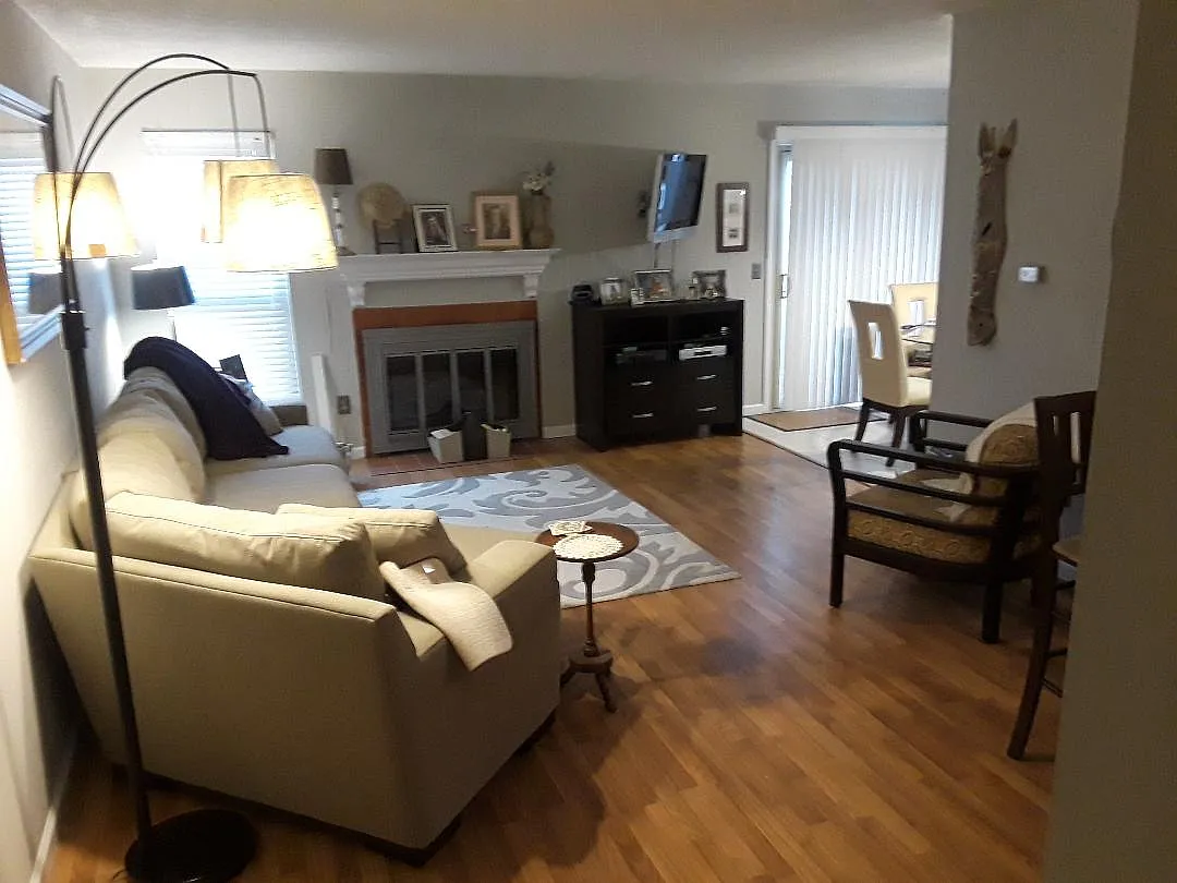 2 bed, 1.5 bath, 1200 sqft, $1,750 — Photo 4