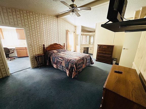 4th image of 6613 Kansas St