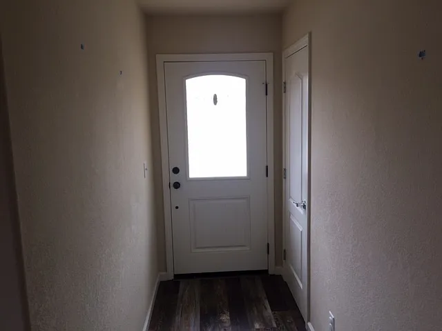 572 River Oaks Dr — Photo 17