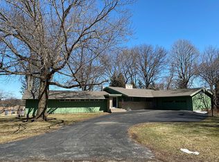 1433 Bolkinwood Dr, Freeport, IL