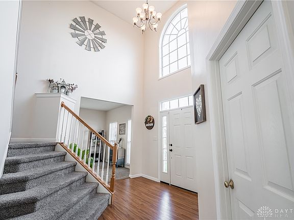 3rd image of 1669 Middle Park Dr