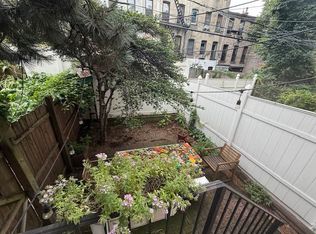 398 8th St APT 2, Brooklyn, NY 11215
