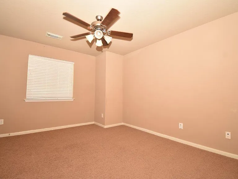 7027 Crockett Ridge Dr — Photo 12