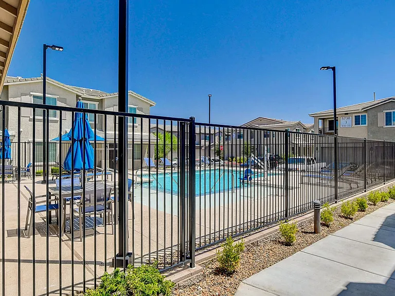 5730 Sky Pointe Dr #190 — Photo 49