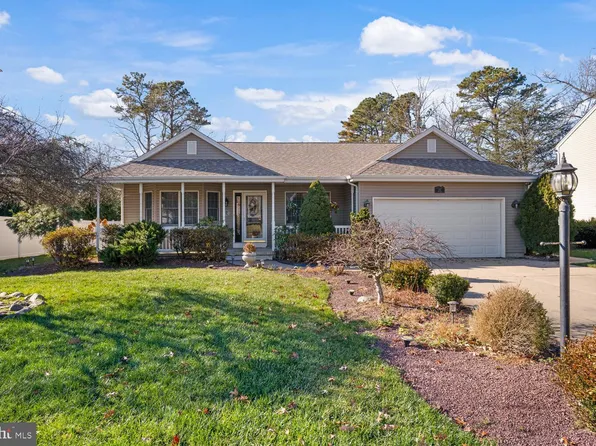 257 Wave Rd, Manahawkin, NJ 08050