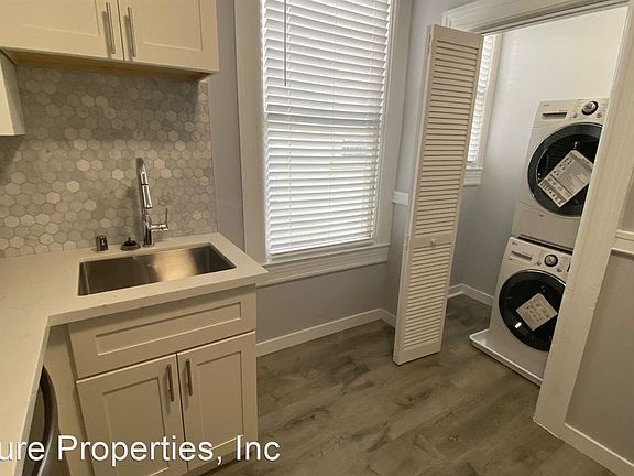 5th image of 2059 Market St #46