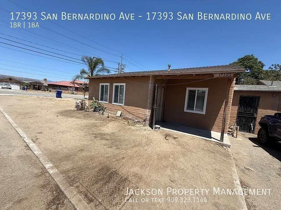 Newly Renovated 1 Bedroom Home in Fontana — Photo 1