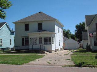 621 W Willow St, Cherokee, IA 51012