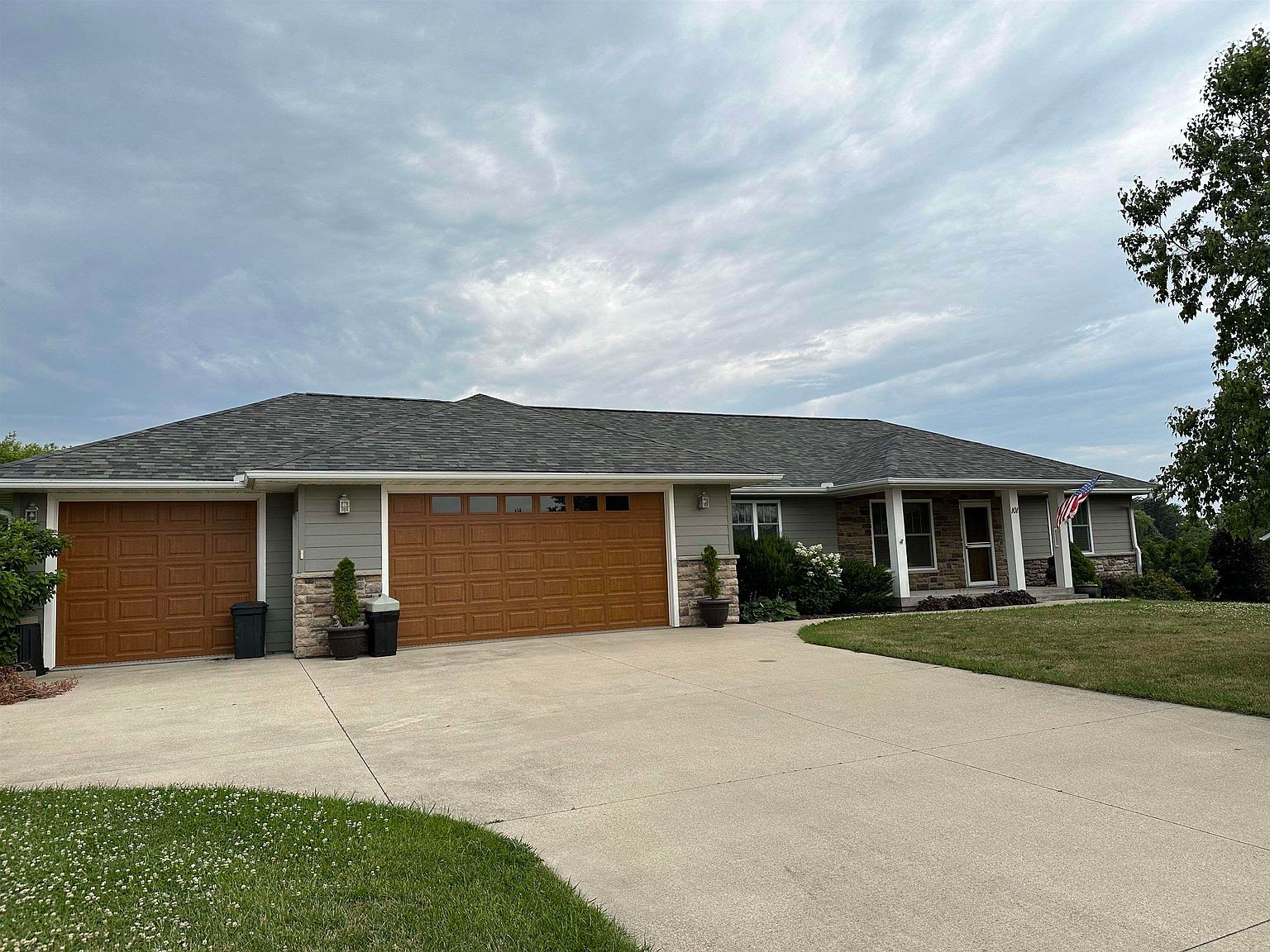 101 Parkview Dr, Decorah, IA 52101 Zillow