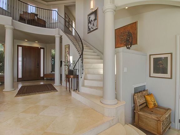 2nd image of 4653 Paradise Dr