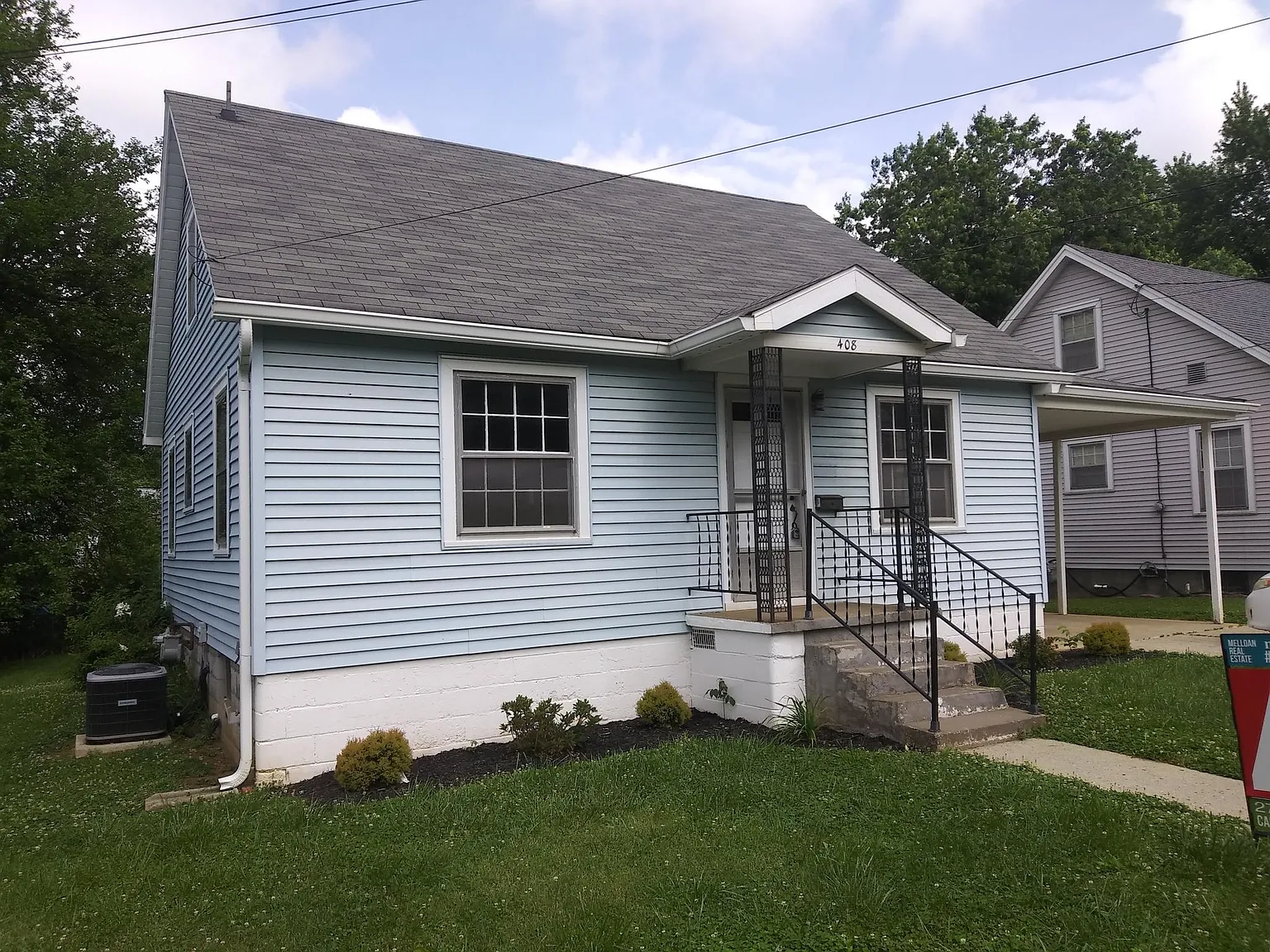 3 bed, 1.5 bath, 1248 sqft, $1,600 — Photo 1