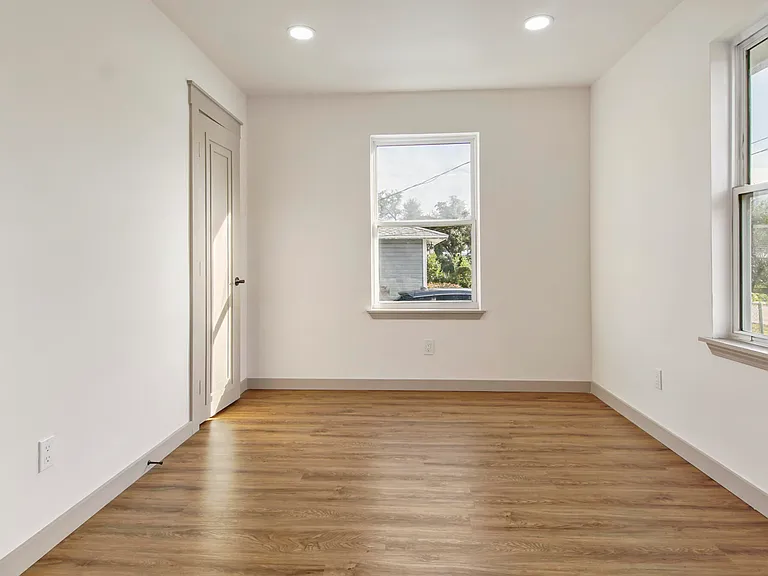 112 N Gayle Ave — Photo 27