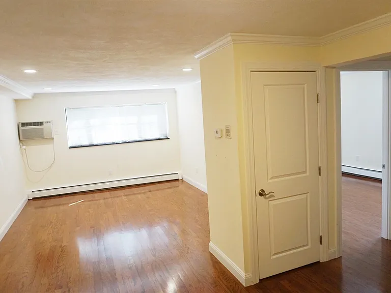 6 Blair Pl #3 — Photo 11