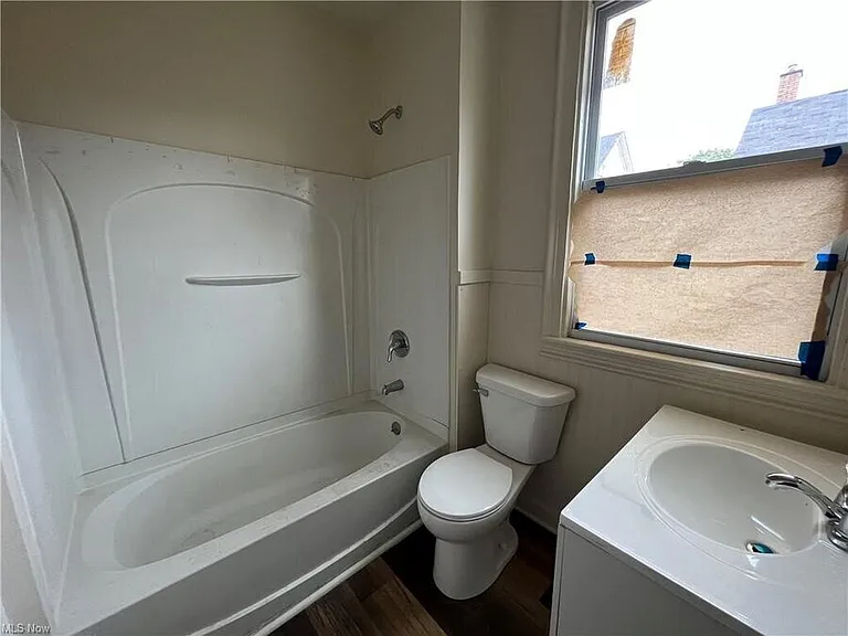 3460 Erin Ave — Photo 6