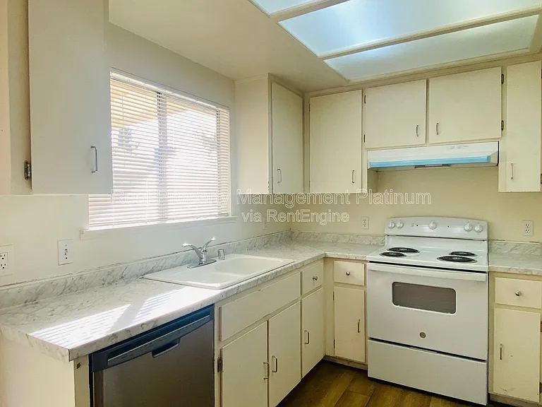 2967 Terry Ave — Photo 12