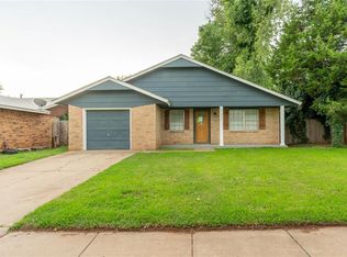 616 W Perry Dr, Mustang, OK 73064