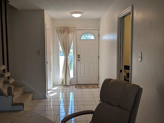5th image of 114 Skyline Cir #114