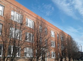 124 E 49th St #105, Chicago, IL 60615