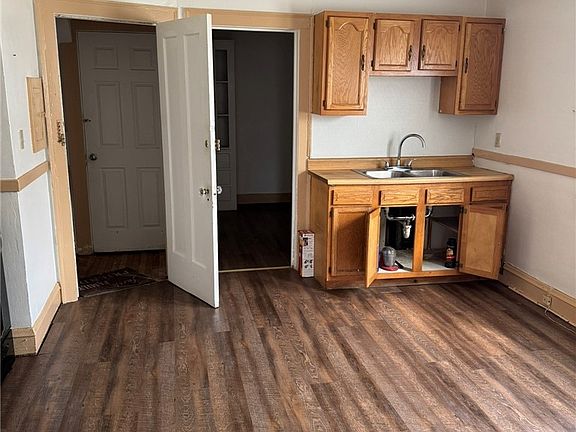 3rd image of 3545 E 133rd St