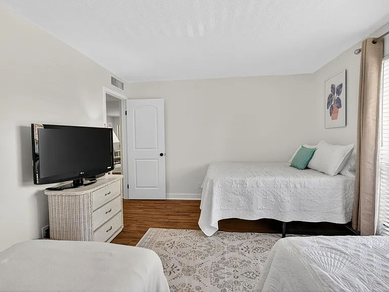 368 Brackenwood Cir — Photo 22