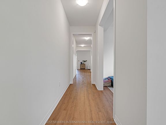 5th image of 95 Pembrook St