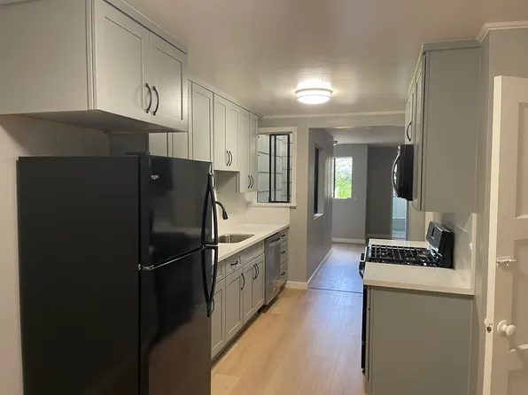 1720 Cabrillo St, San Francisco, CA 94121
