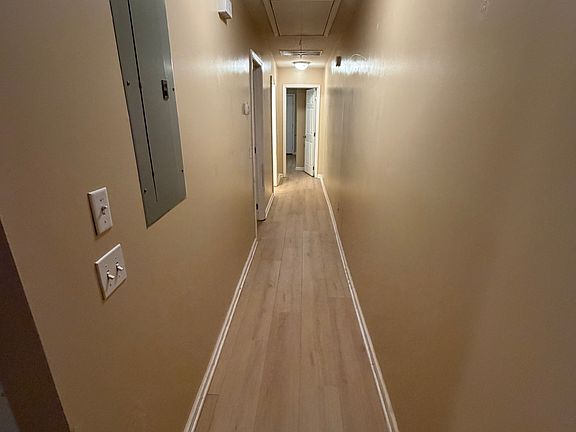 4th image of 249 Lawrence St #A