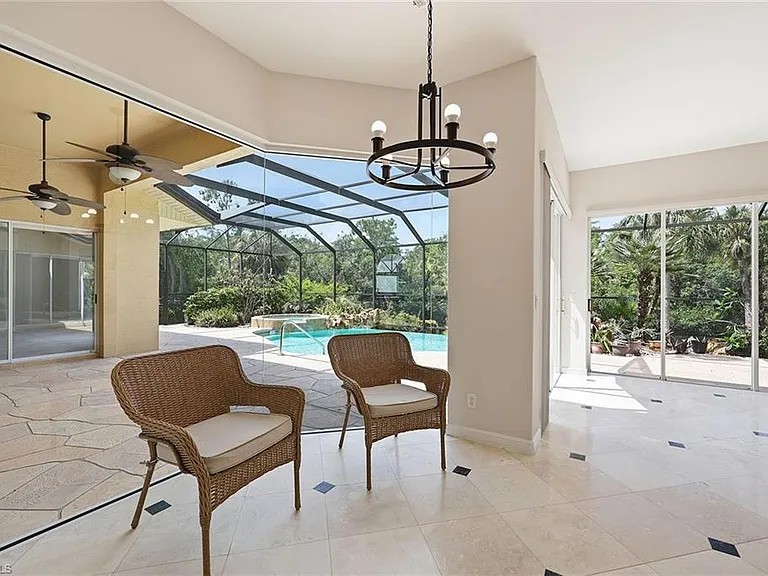 25820 Creekbend Dr — Photo 13