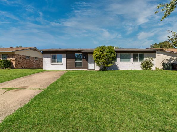 1605 Hawthorne Ln