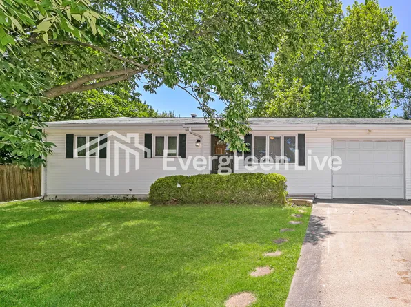 930 Lexington Park, Florissant, MO 63031