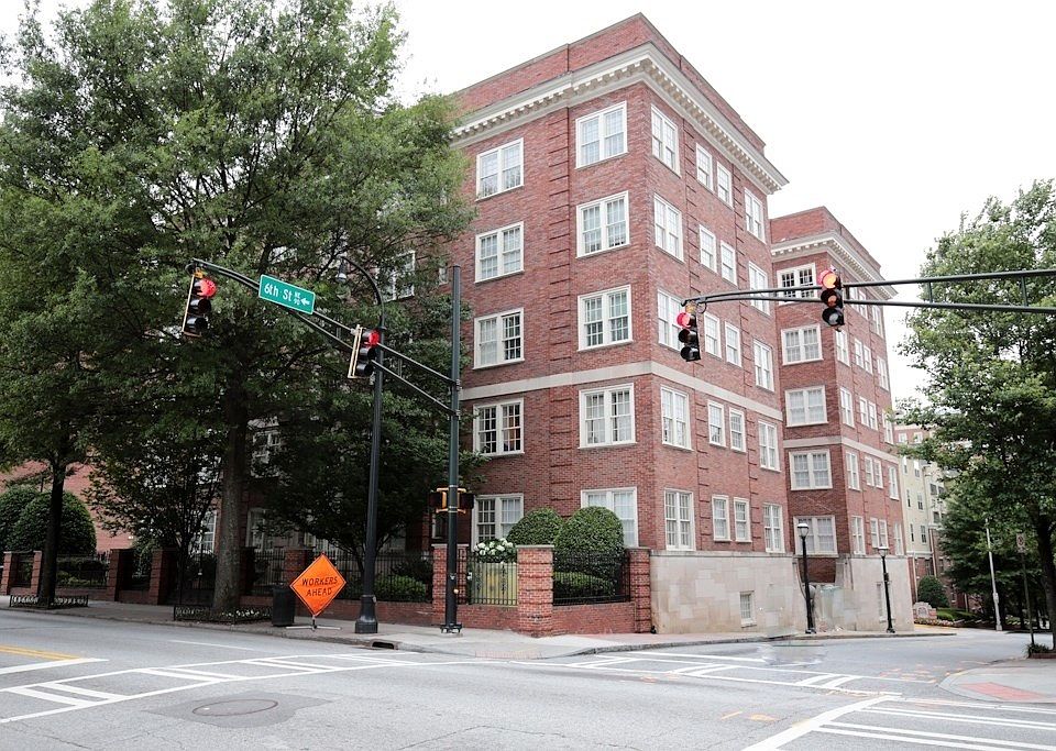 1st image of 800 Peachtree St NE APT 1505