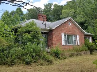 2295 Humpback Mountain Rd, Spruce Pine, NC 28777