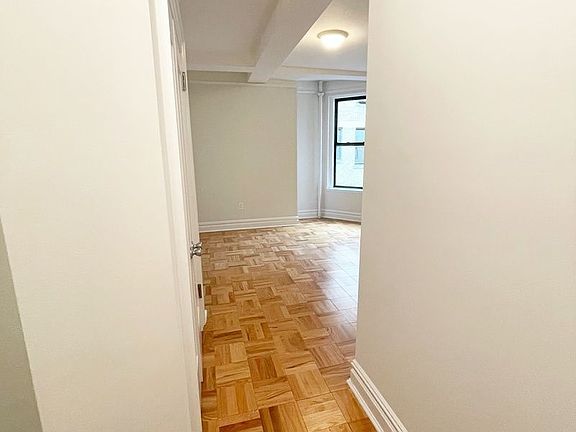 4th image of 365 W End Ave APT 13G