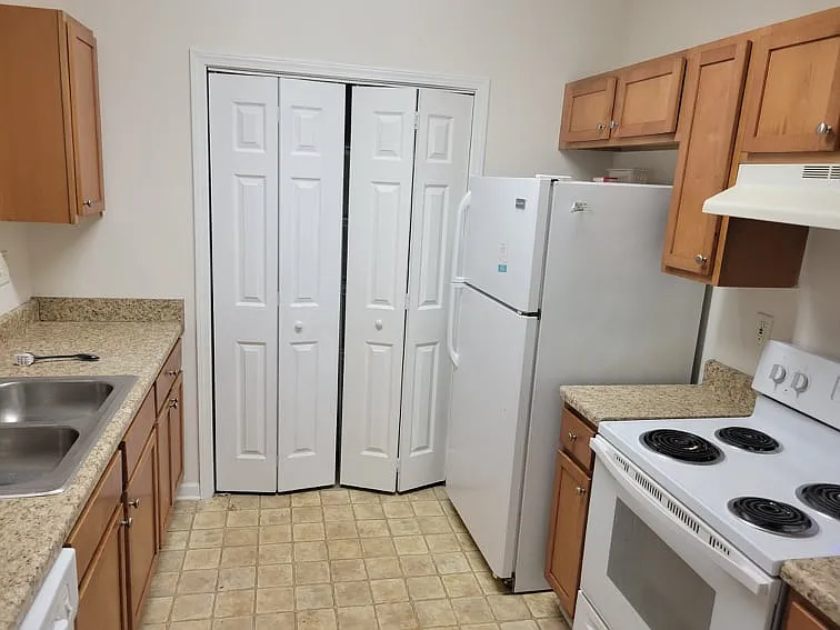 3609 Ginnis Rd SW #6 — Photo 2