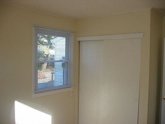 Downstaris rear bedroom #4