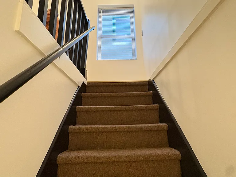 1006 Main St #A — Photo 24